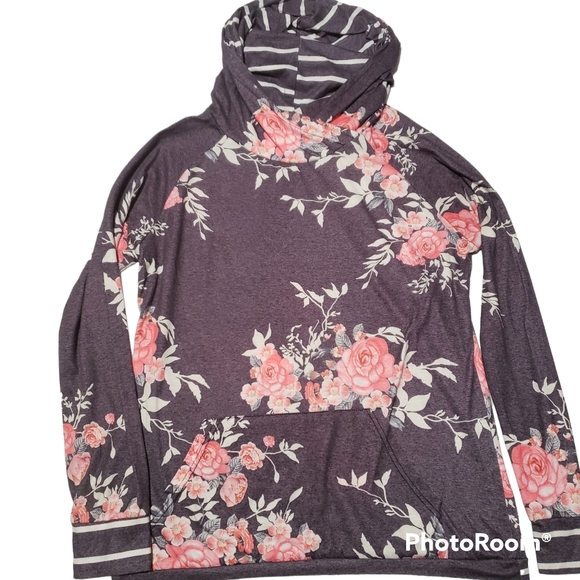Womens Long Sleeve Floral Top with hoodie (unknown brand) No Tag Fits Medium - Picture 1 of 3